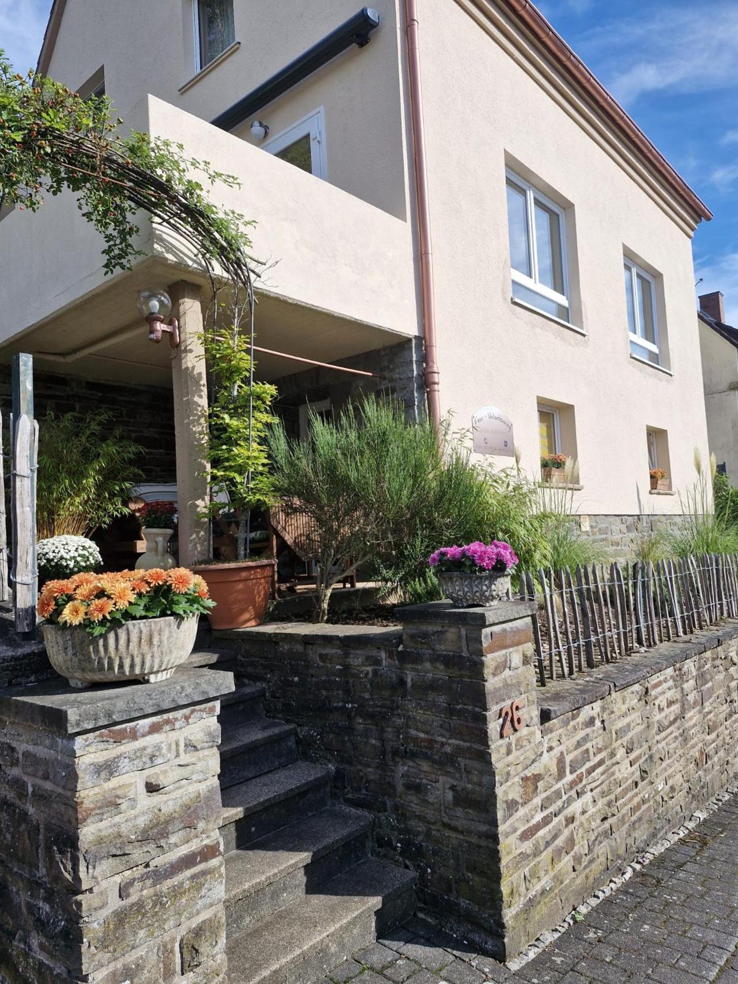 Alter Werkstatt Junkerath Exterior foto